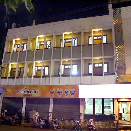 Solanki Guest House Kolhapur Buitenkant foto