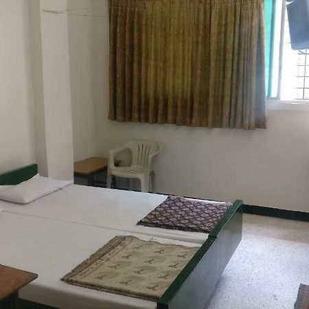 Solanki Guest House Kolhapur Buitenkant foto